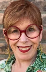 Мона Маршалл