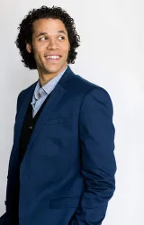 Джордан Доника